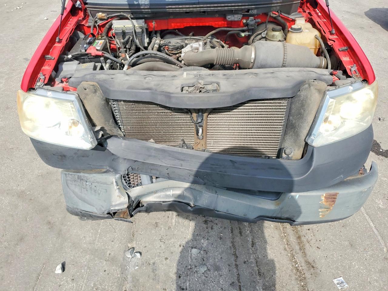 2005 Ford F150 Red vin: 1FTRF12255NB84114