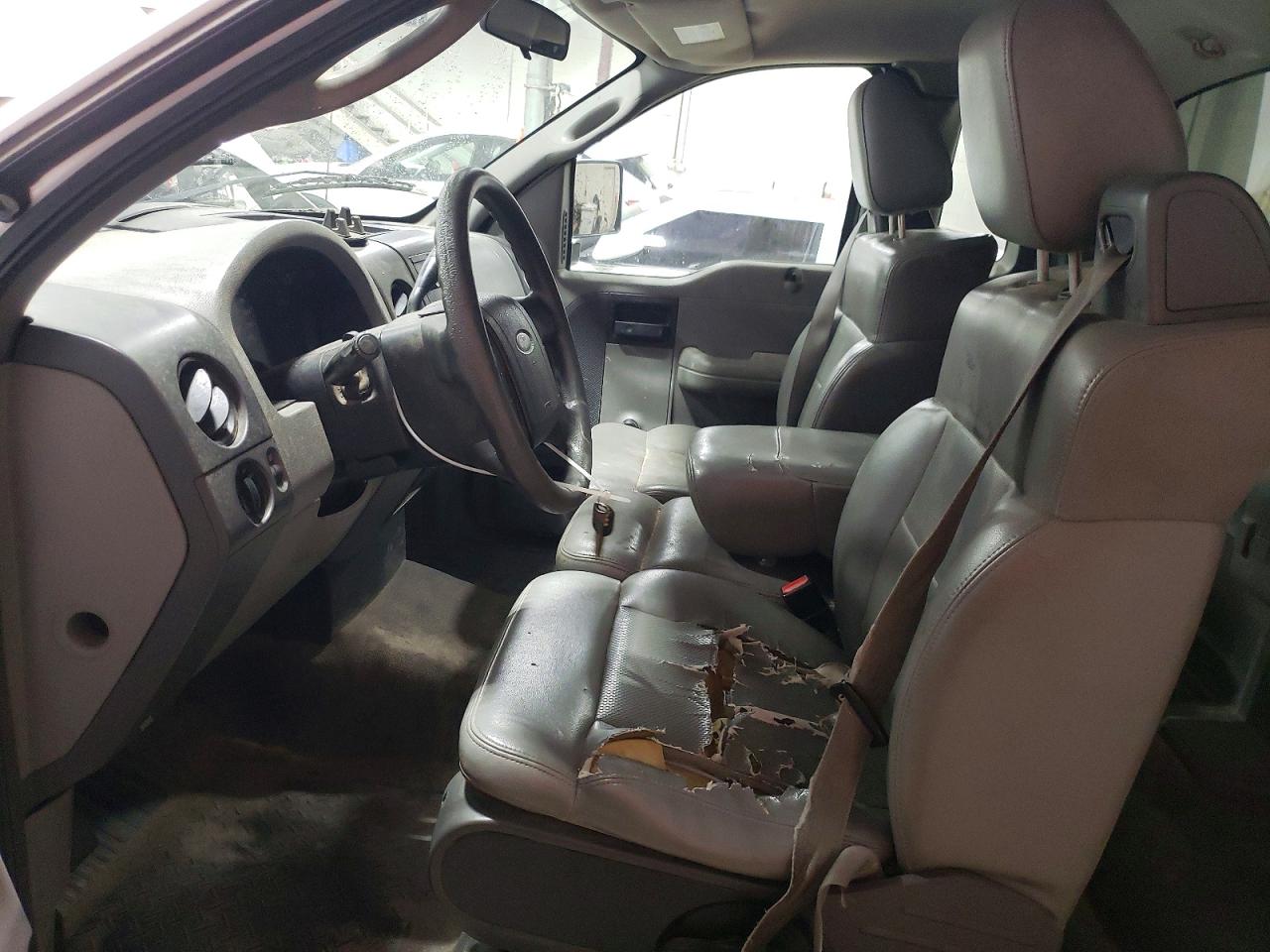 2005 Ford F150 White vin: 1FTRF12255NB94514