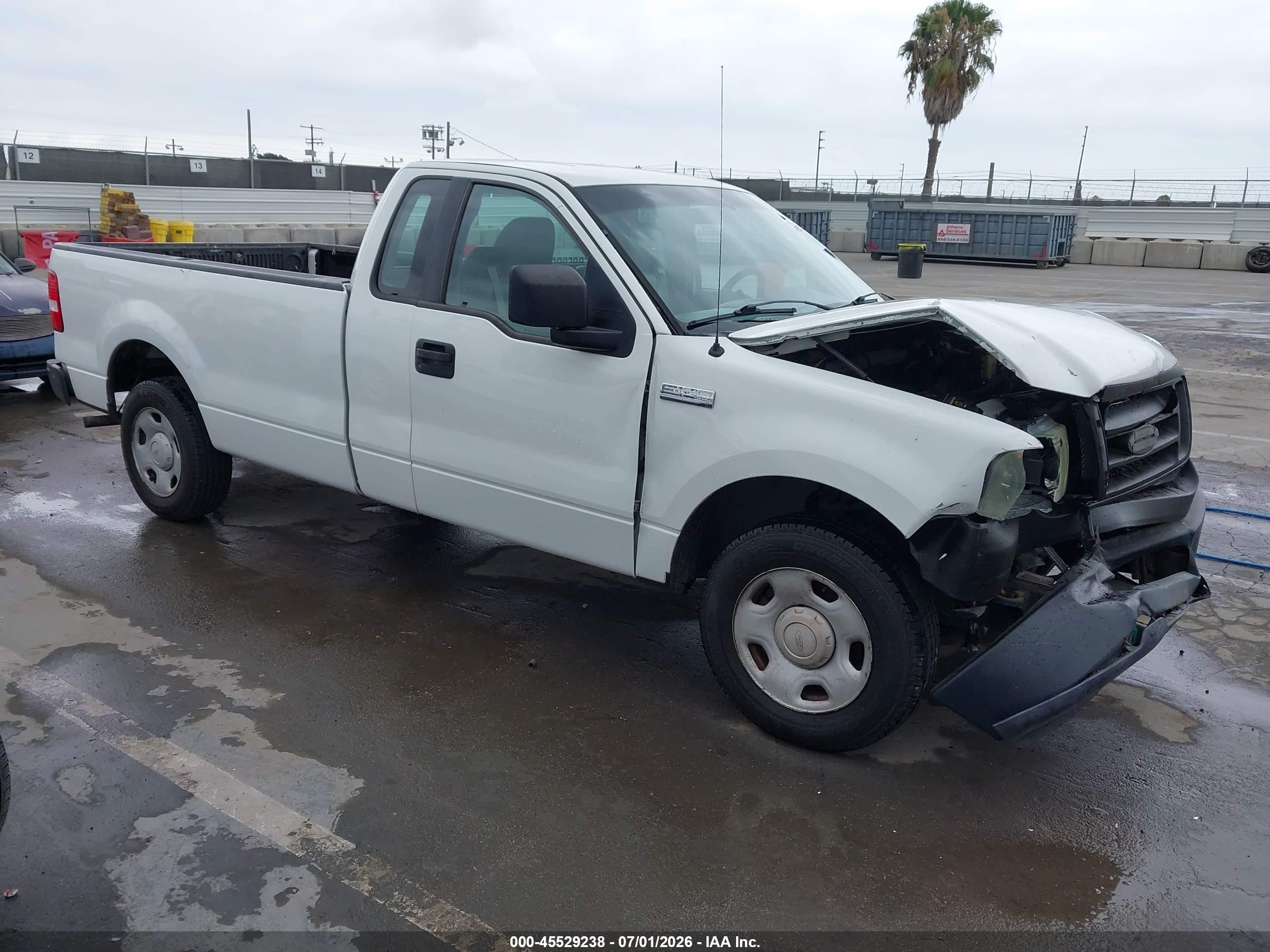 2007 Ford F-150 Stx/xl/xlt White vin: 1FTRF12257KC82404