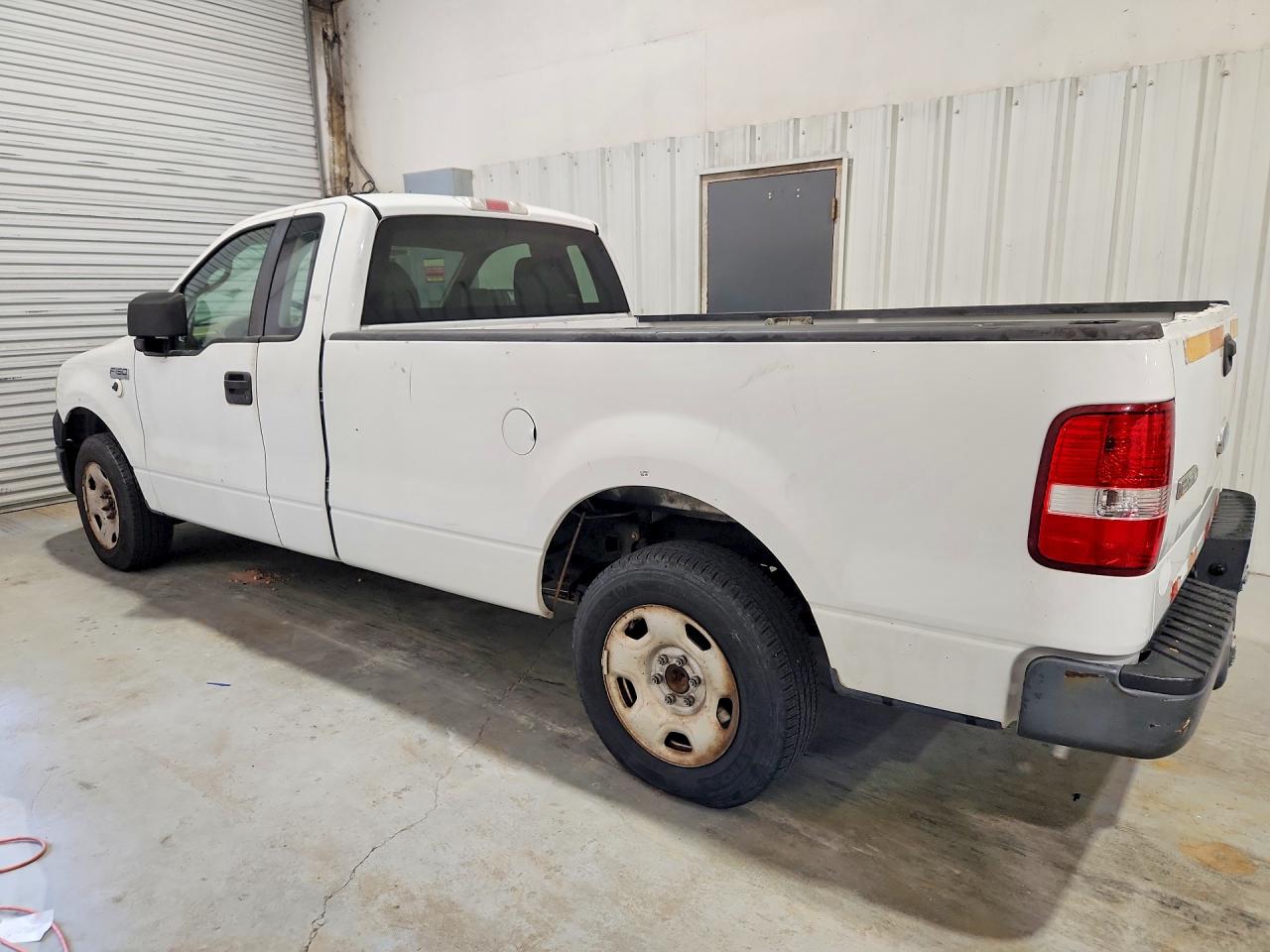 2008 Ford F150 White vin: 1FTRF12258KB62880