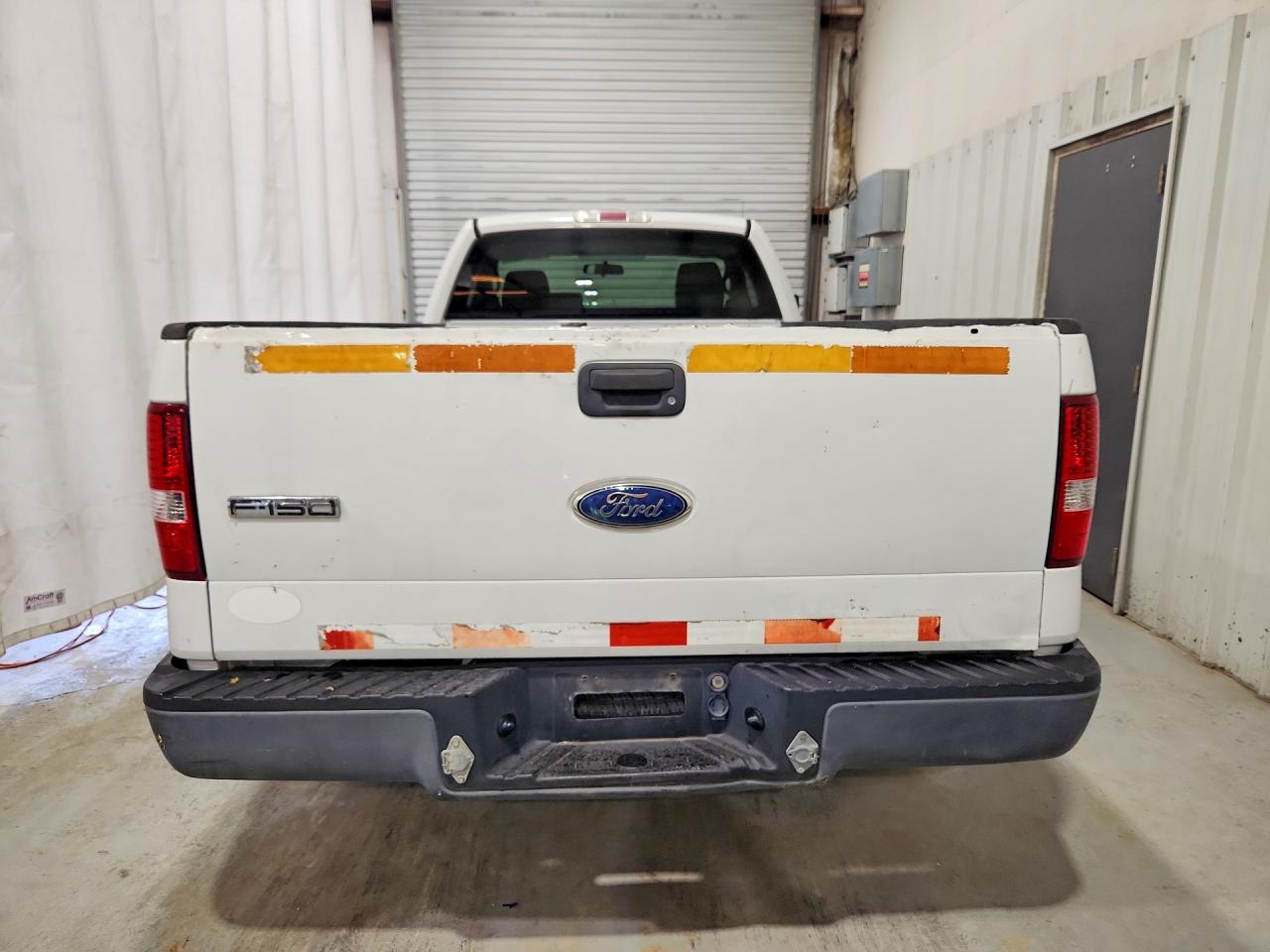 2008 Ford F150 White vin: 1FTRF12258KB62880