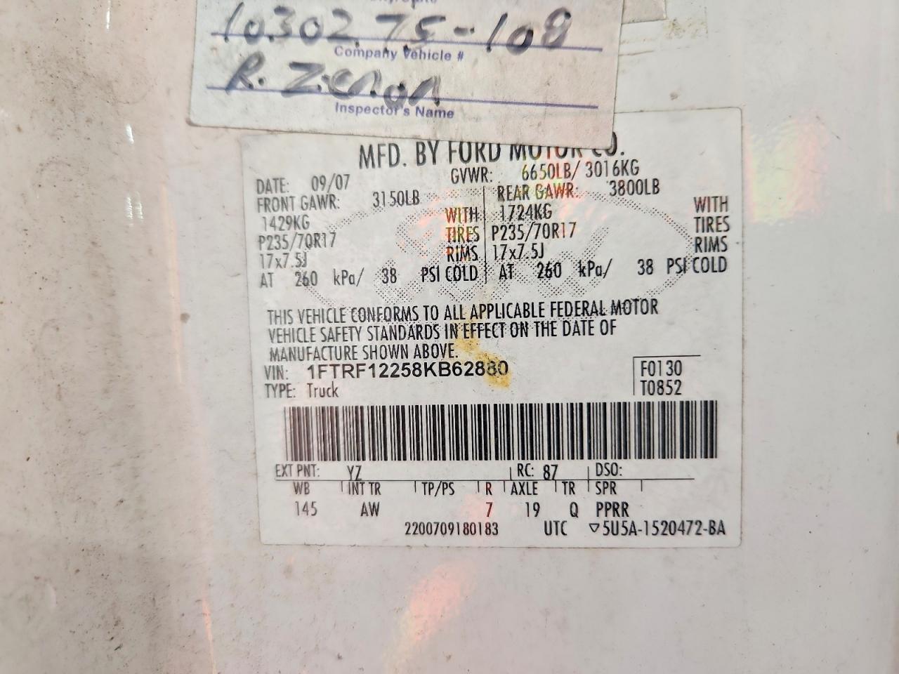 2008 Ford F150 White vin: 1FTRF12258KB62880