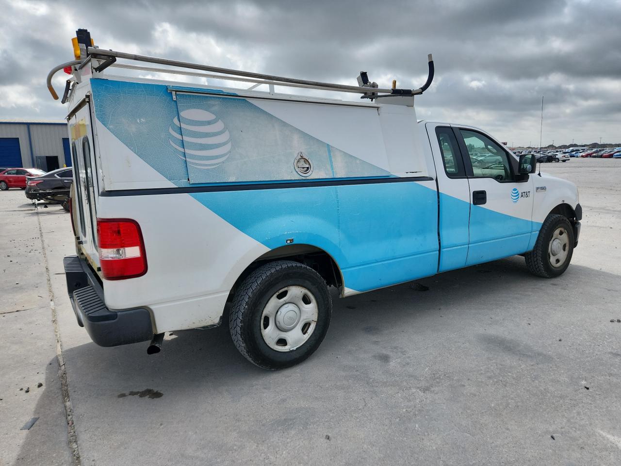 2008 Ford F150 Белый vin: 1FTRF12258KB70204 Damage: Right Qtr Panel, Multiple Scratches Heavy, 2