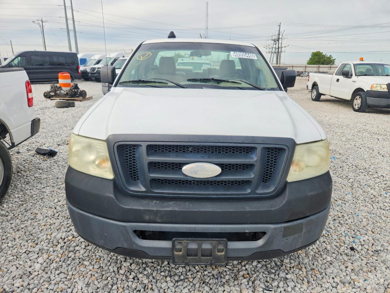 2008 Ford F150 White vin: 1FTRF12258KB87567