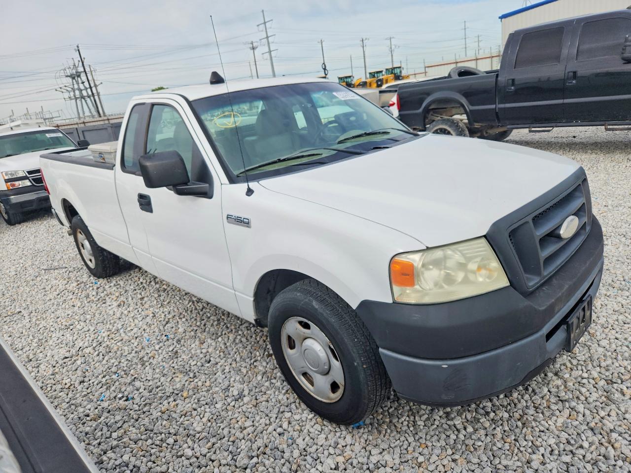 2008 Ford F150 White vin: 1FTRF12258KB87567