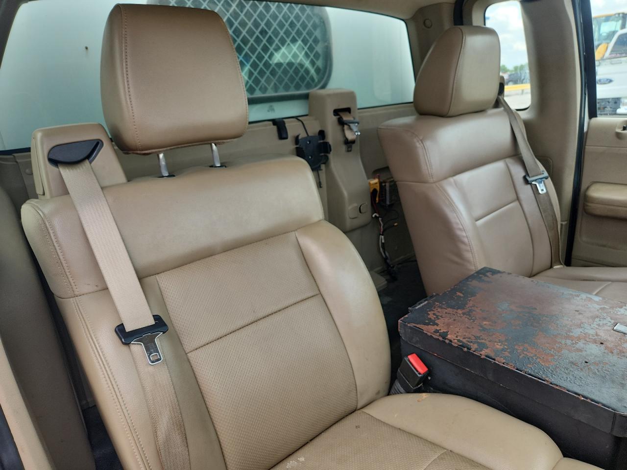 2008 Ford F150 White vin: 1FTRF12258KC10782 Damage: Front Center Armrest, Worn, Replacement Required