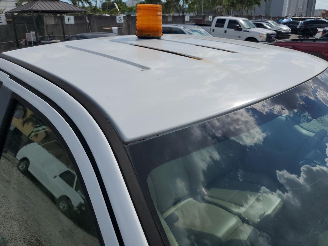 2008 Ford F150 Белый vin: 1FTRF12258KC11107 Damage: Roof, Rust, > 12 Inches