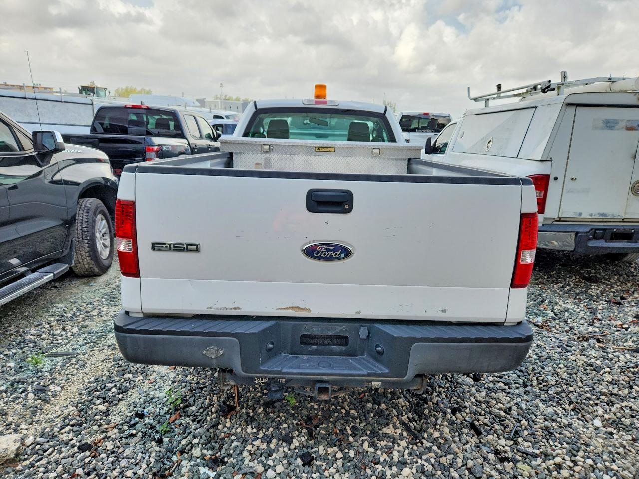 2008 Ford F150 Белый vin: 1FTRF12258KC11107