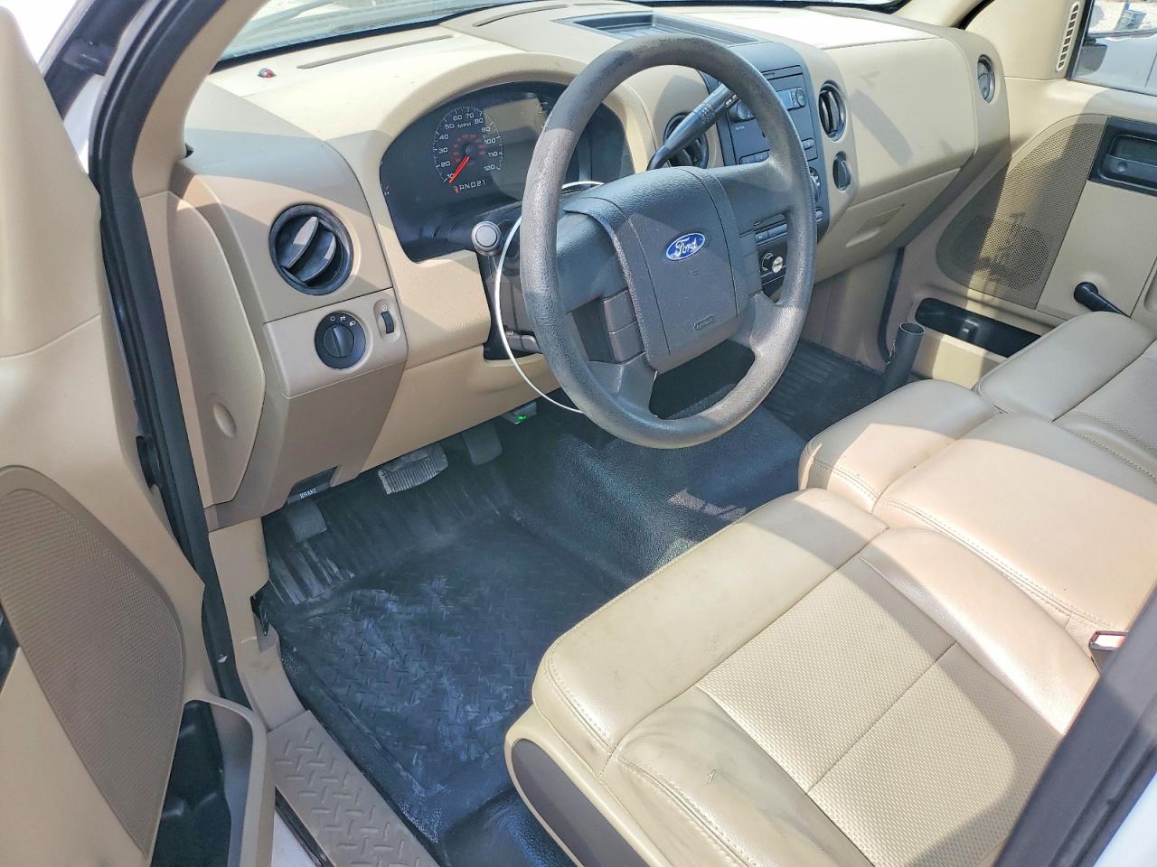 2008 Ford F150 Белый vin: 1FTRF12258KC11107