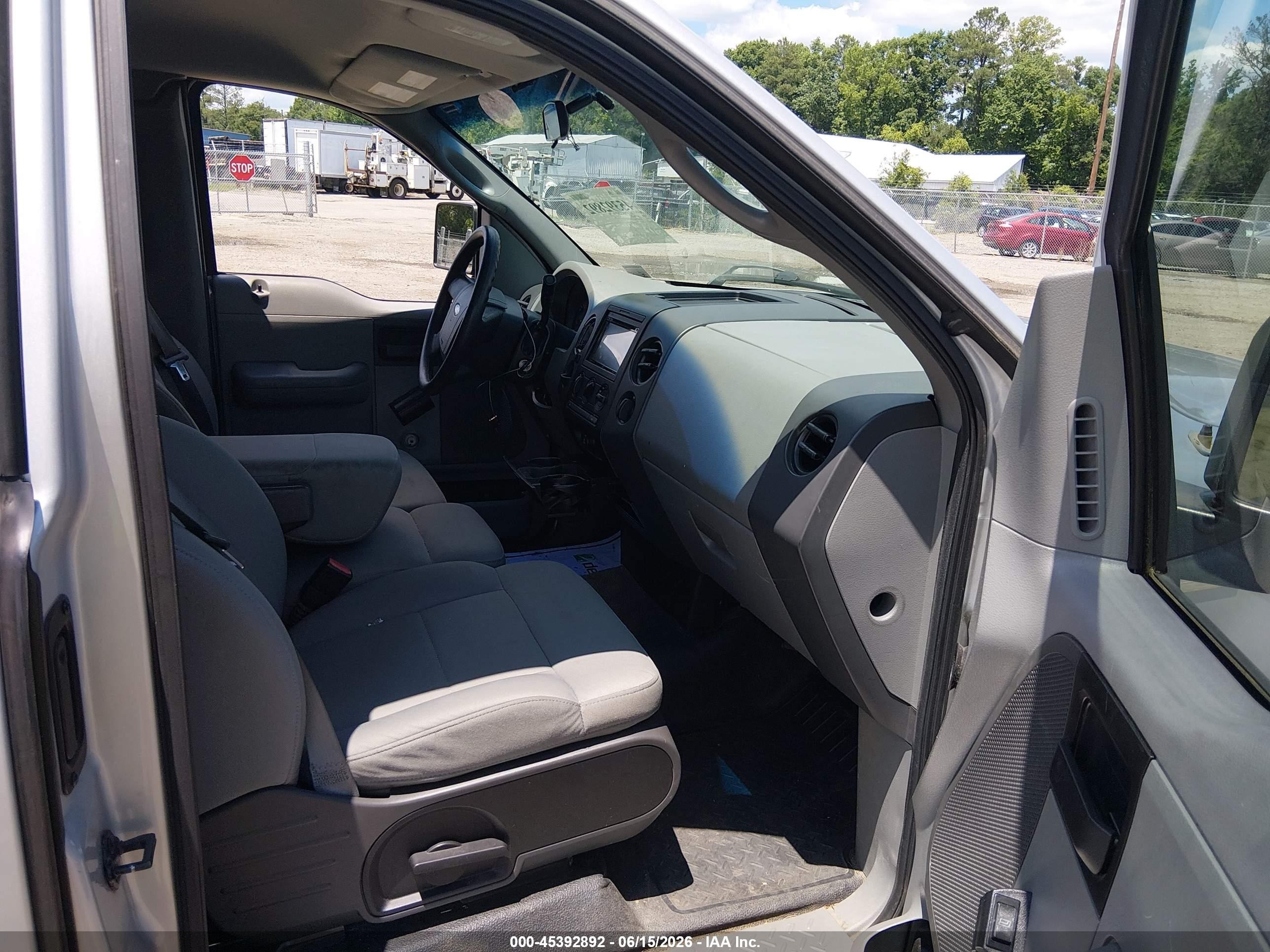 2008 Ford F-150 Stx/xl/xlt Silver vin: 1FTRF12258KC75843