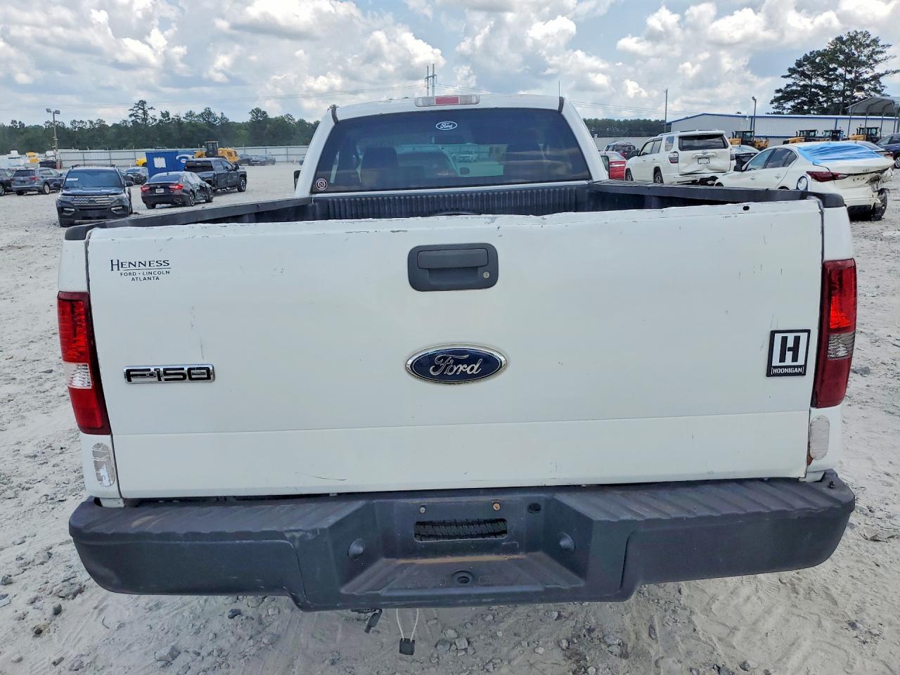 2008 Ford F150 White vin: 1FTRF12258KD16262
