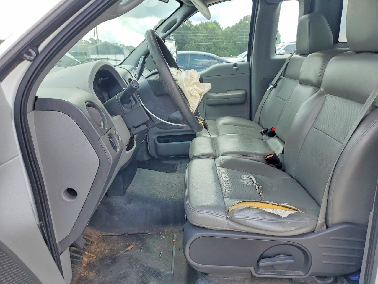 2008 Ford F150 White vin: 1FTRF12258KD16262