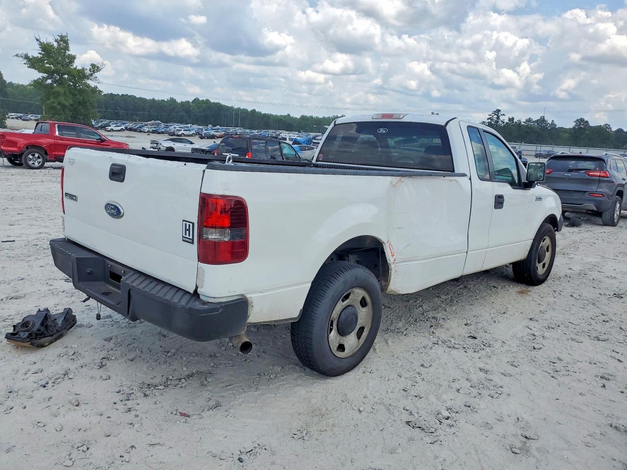 2008 Ford F150 White vin: 1FTRF12258KD16262