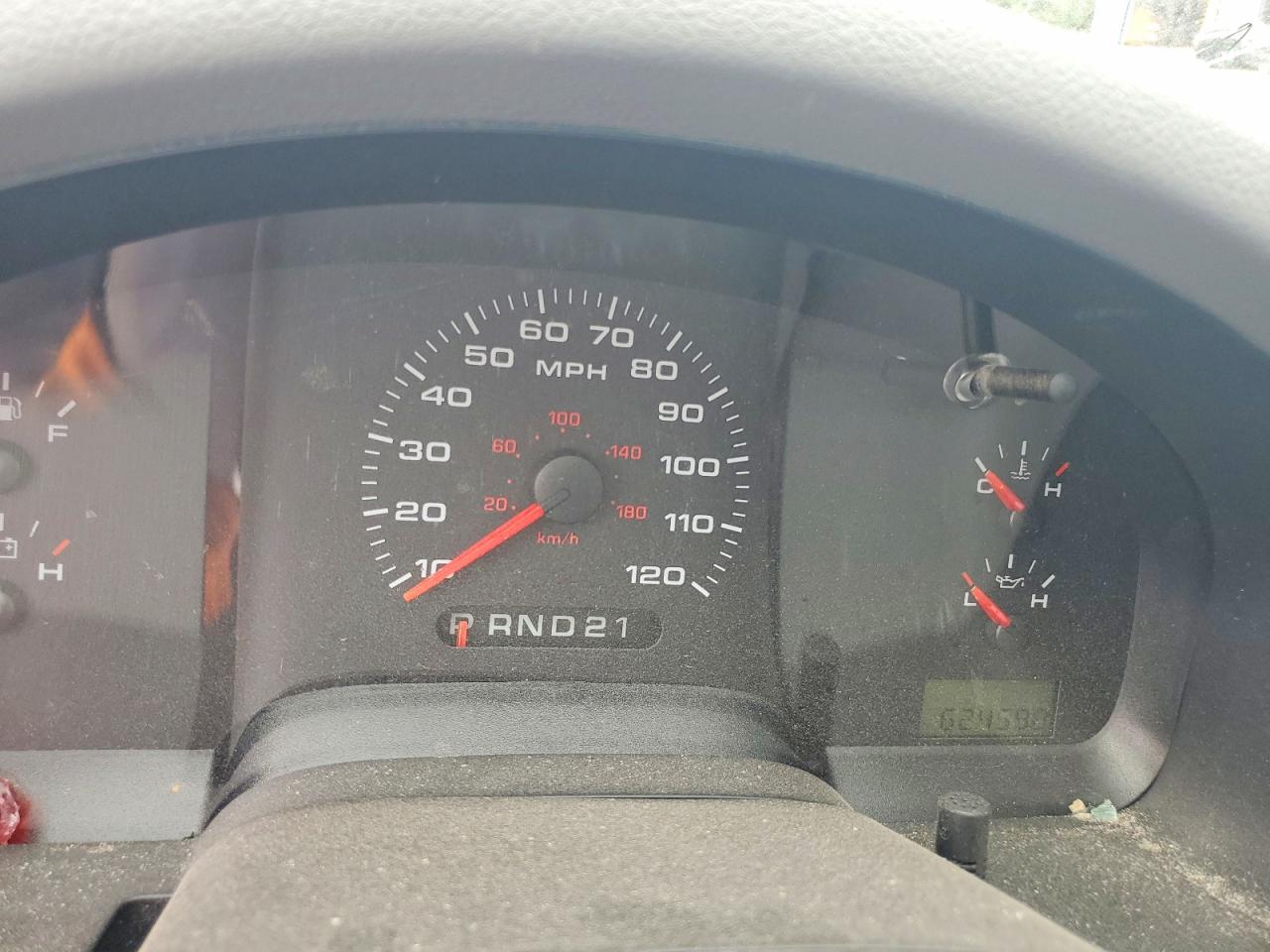 2005 Ford F150 Silver vin: 1FTRF12265NA63463