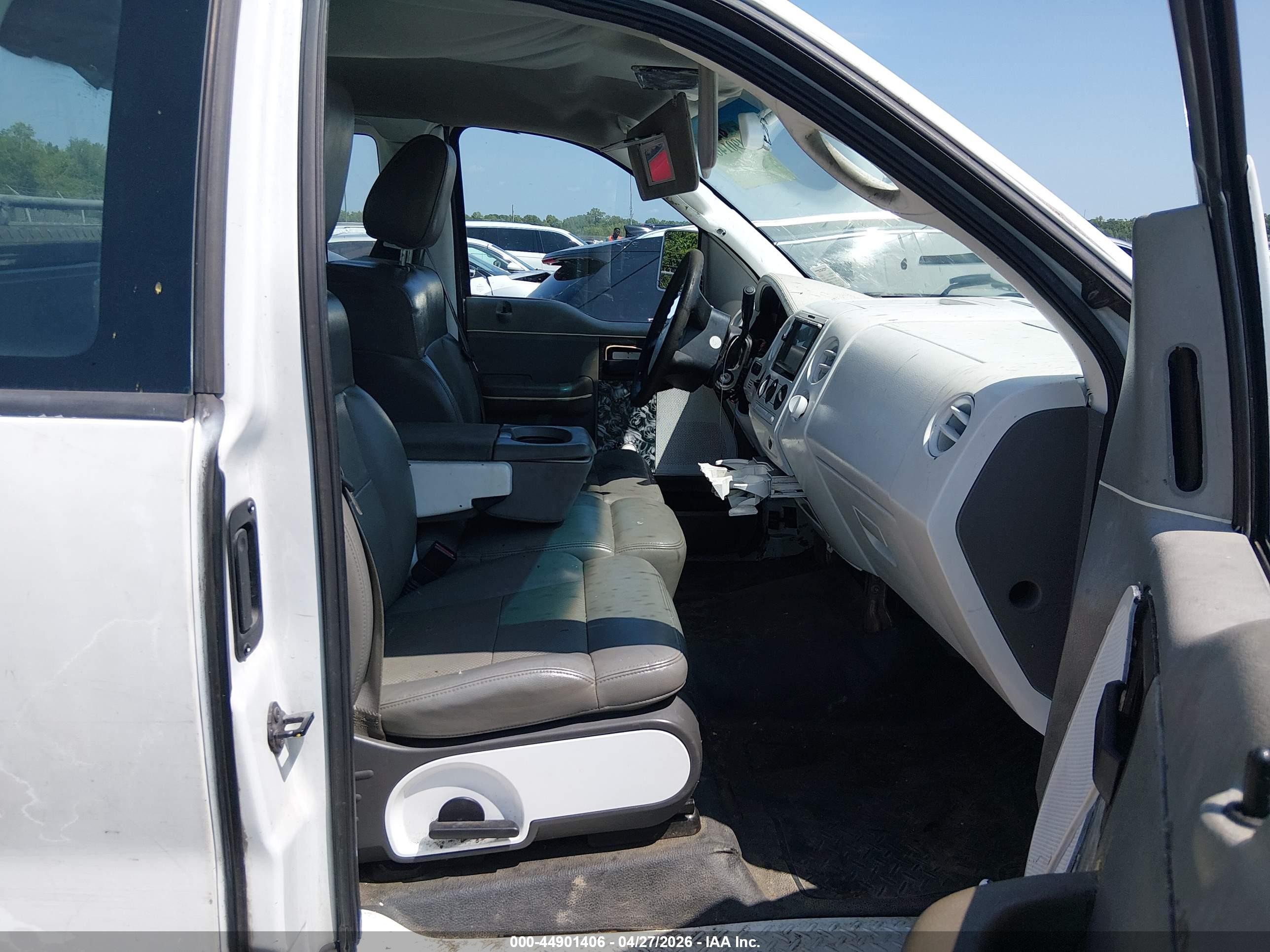 2005 Ford F-150 Stx/xl/xlt Белый vin: 1FTRF12265NA92431
