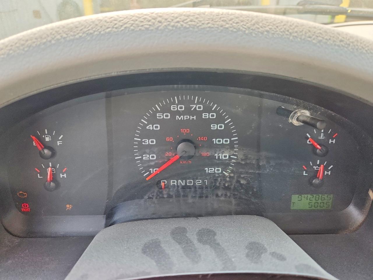 2005 Ford F150 Красный vin: 1FTRF12265NB22026