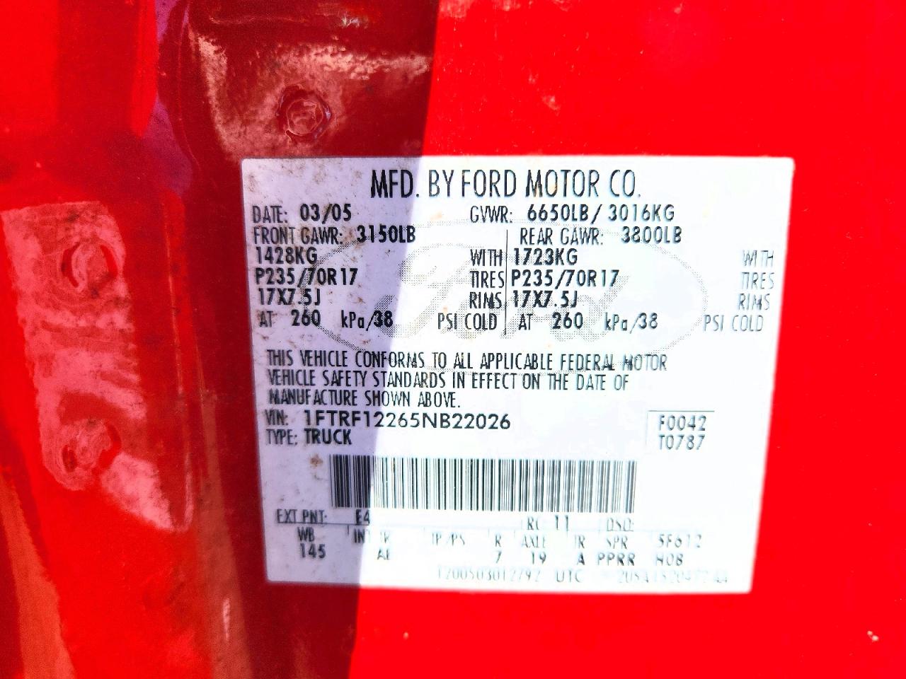 2005 Ford F150 Красный vin: 1FTRF12265NB22026