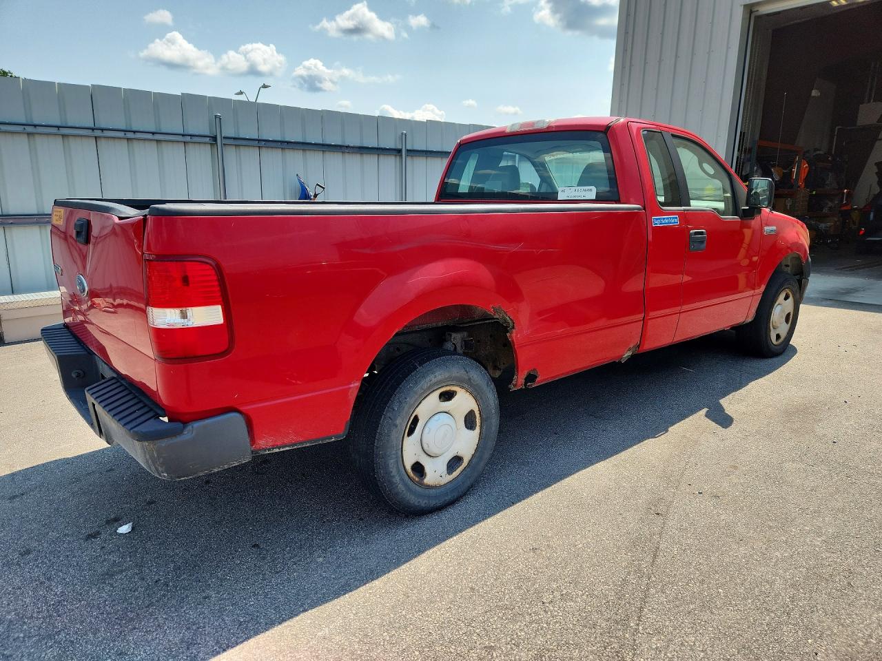 2005 Ford F150 Красный vin: 1FTRF12265NB22026