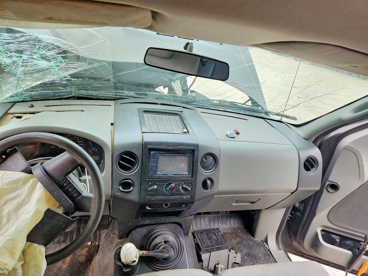2005 Ford F150 Tan vin: 1FTRF12265NB56886