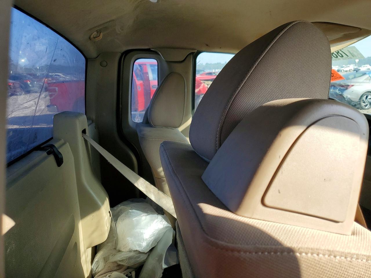 2005 Ford F150 Tan vin: 1FTRF12265NB93064