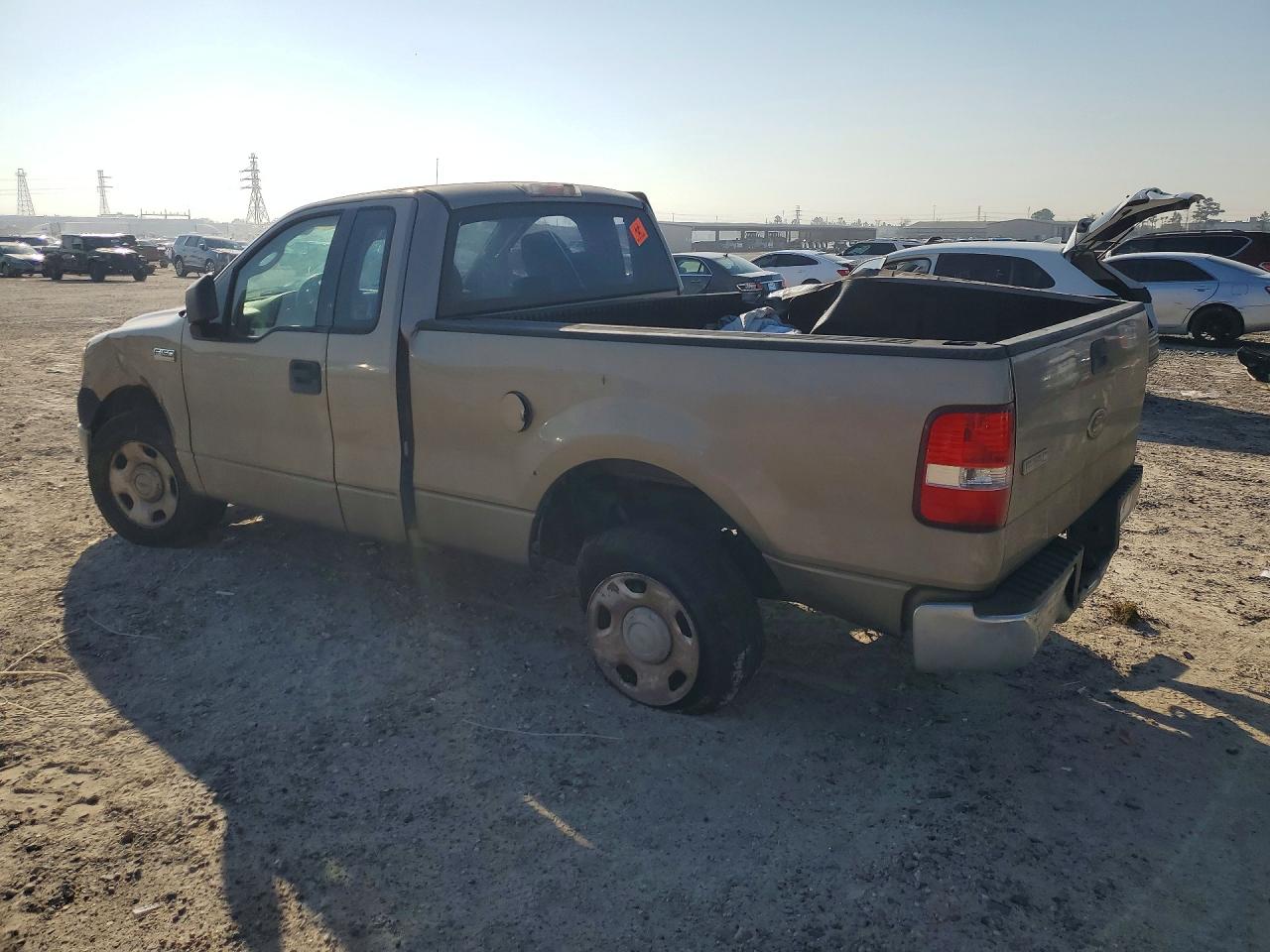 2005 Ford F150 Tan vin: 1FTRF12265NB93064