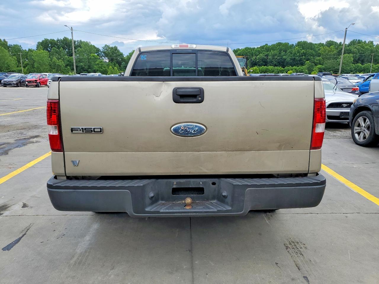 2007 Ford F150 Beige vin: 1FTRF12267NA49792