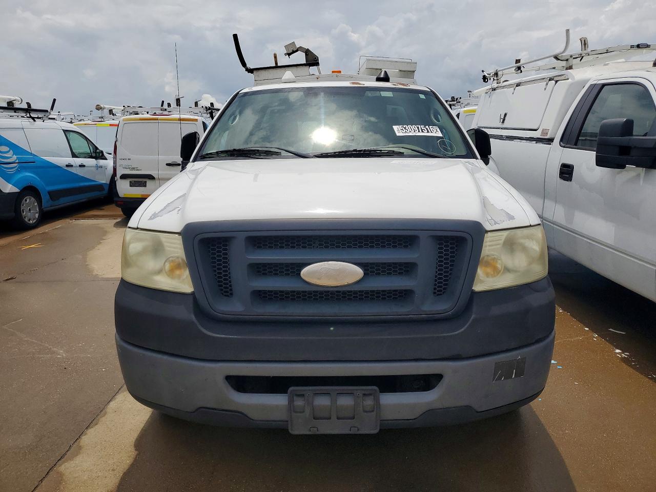 2008 Ford F150 White vin: 1FTRF12268KB70079