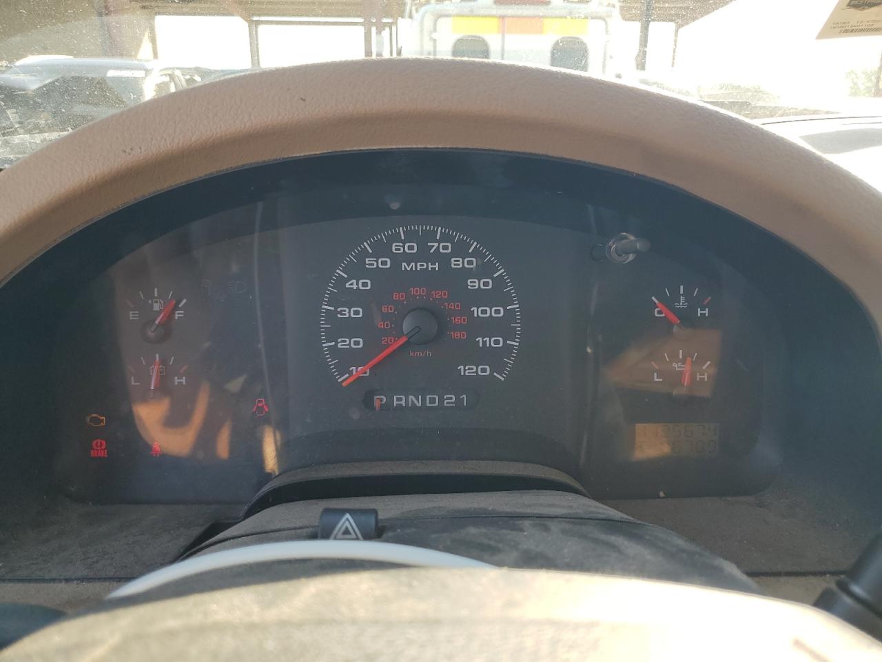 2008 Ford F150 White vin: 1FTRF12268KB70079 Damage: Warning Light - Engine, On, Unacceptable