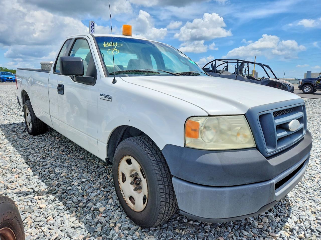 2008 Ford F150 White vin: 1FTRF12268KC88035