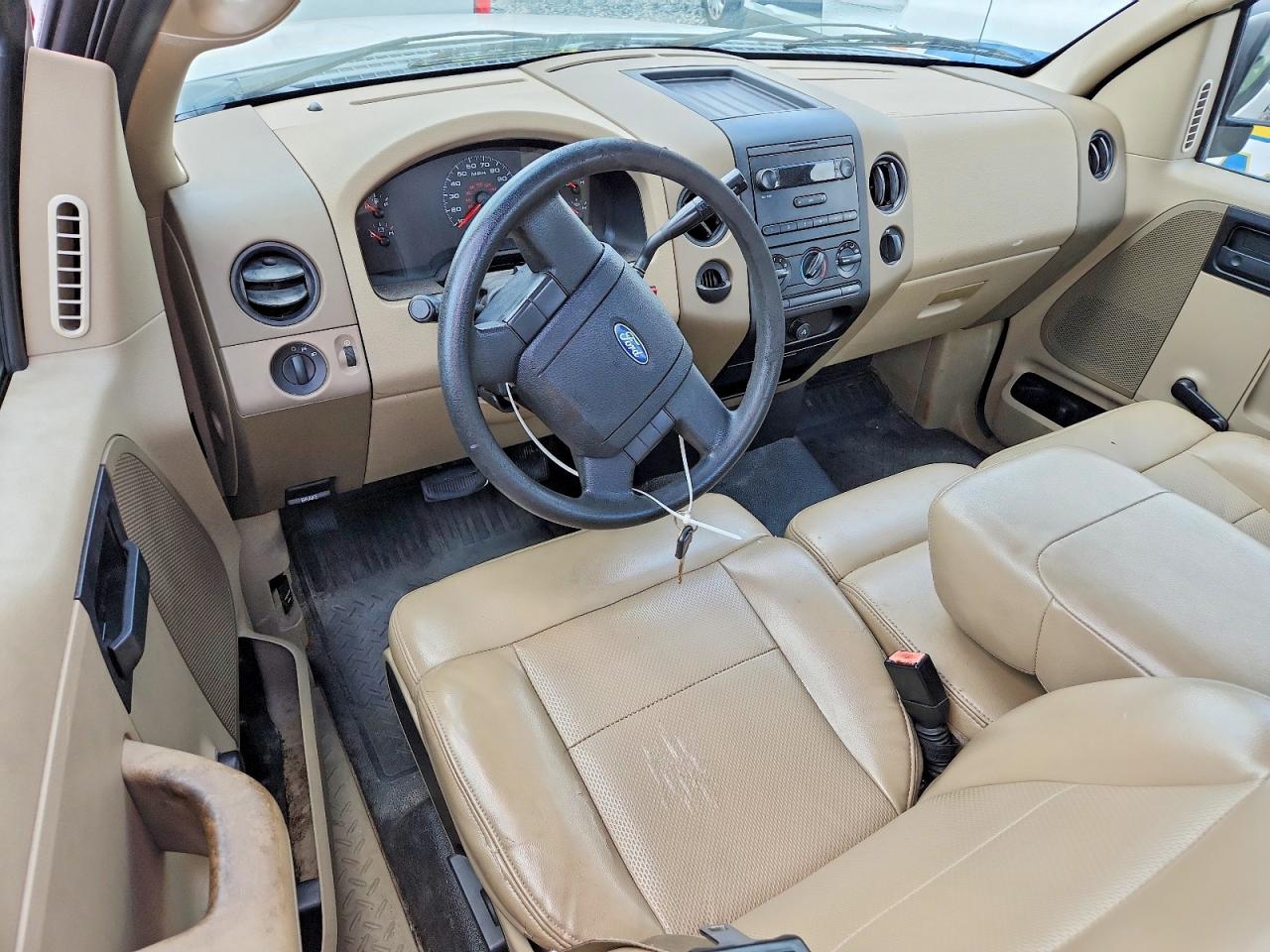 2008 Ford F150 White vin: 1FTRF12268KC88035