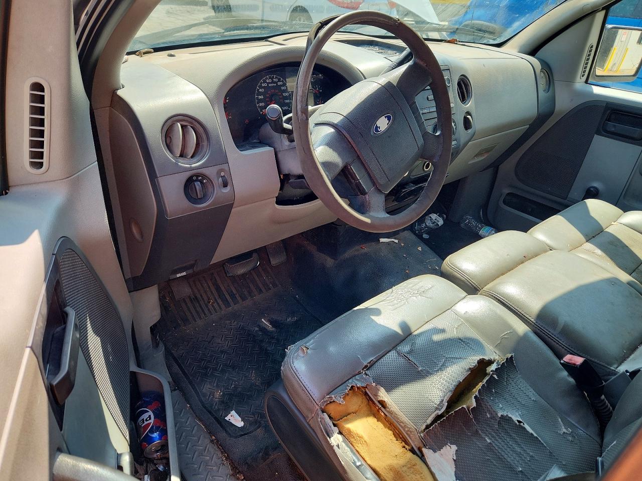 2008 Ford F150 White vin: 1FTRF12268KD97482