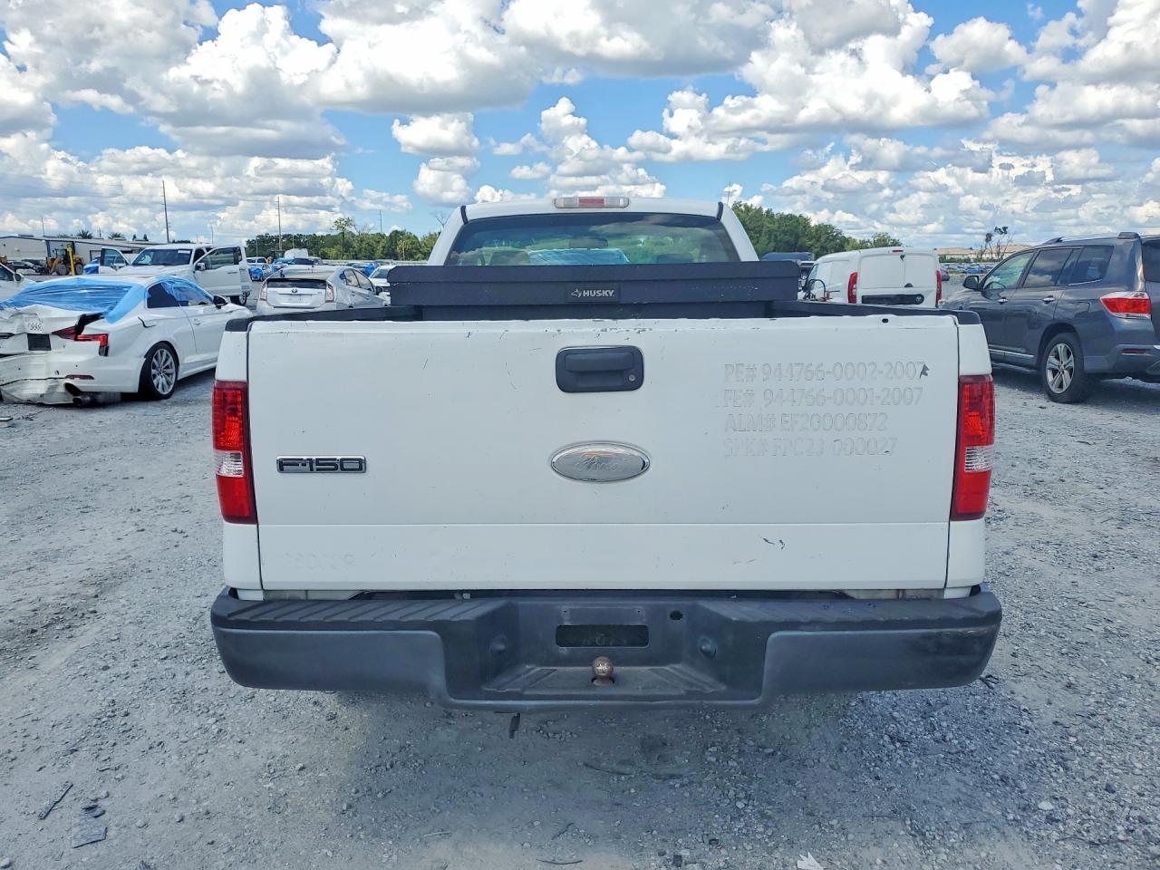2008 Ford F150 White vin: 1FTRF12268KF00965