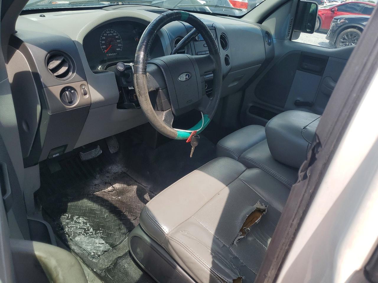 2008 Ford F150 White vin: 1FTRF12268KF00965