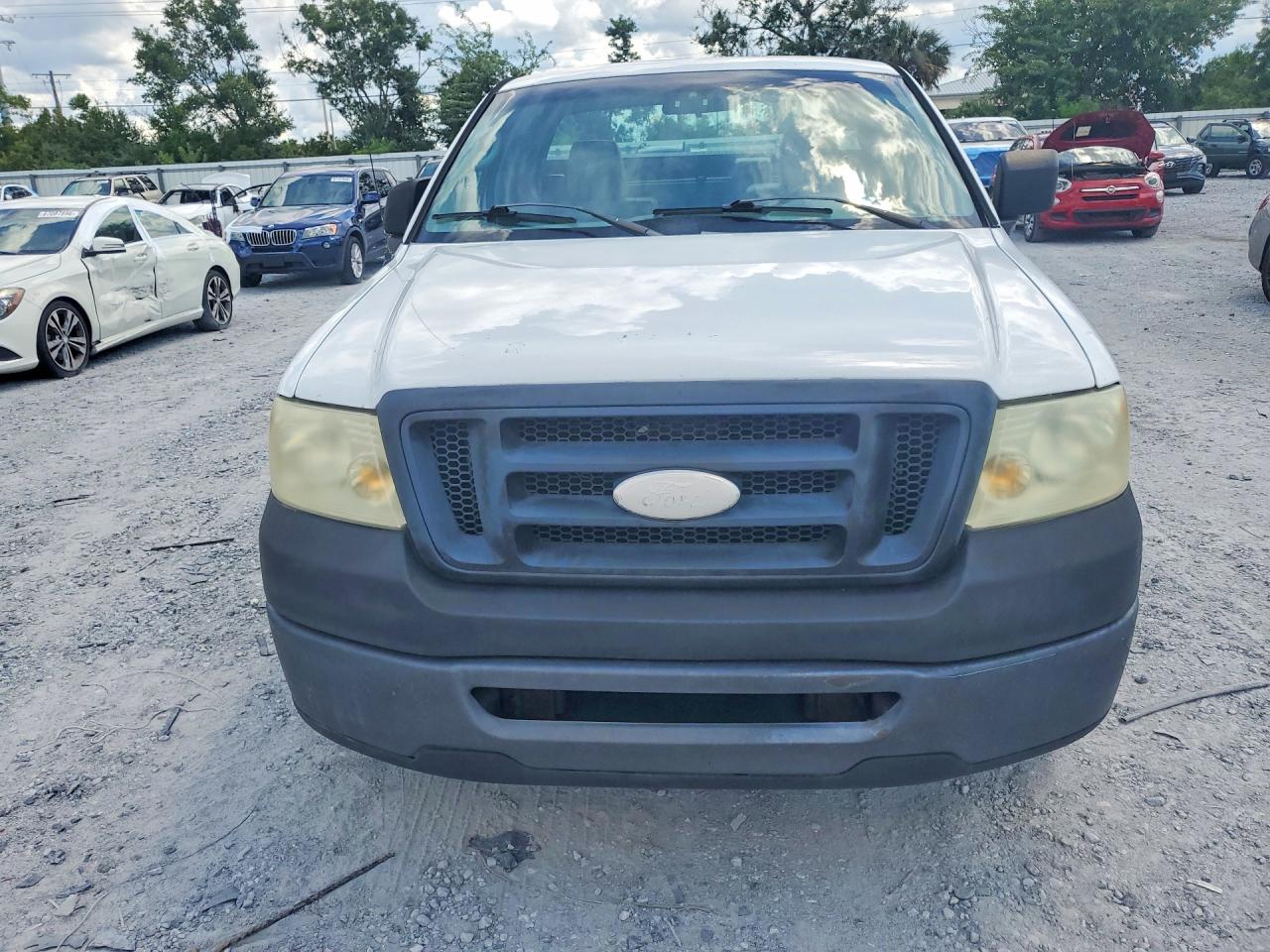 2008 Ford F150 White vin: 1FTRF12268KF00965