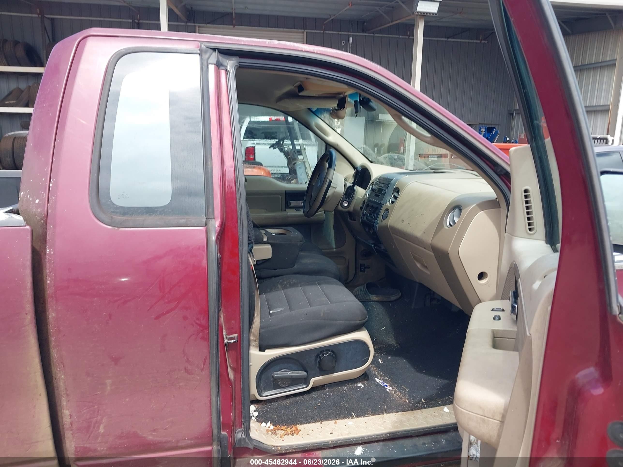 2005 Ford F-150 Stx/xl/xlt Красный vin: 1FTRF12275KC35811