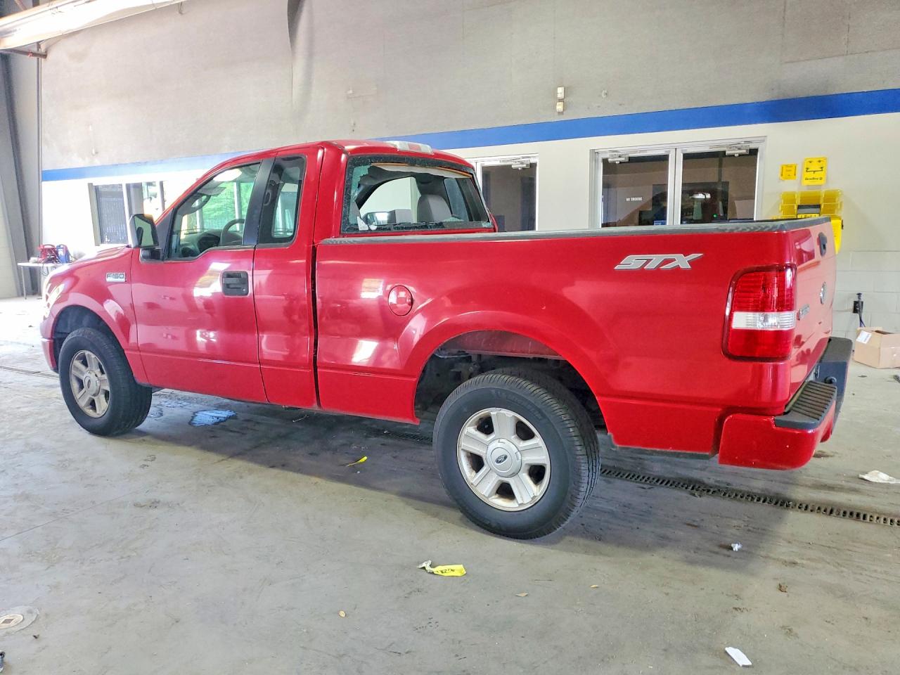 2005 Ford F150 Red vin: 1FTRF12275NB59540