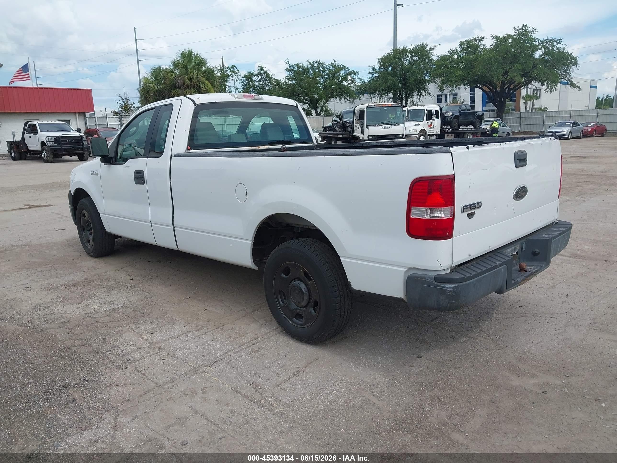 2005 Ford F-150 Stx/xl/xlt White vin: 1FTRF12275NB84888