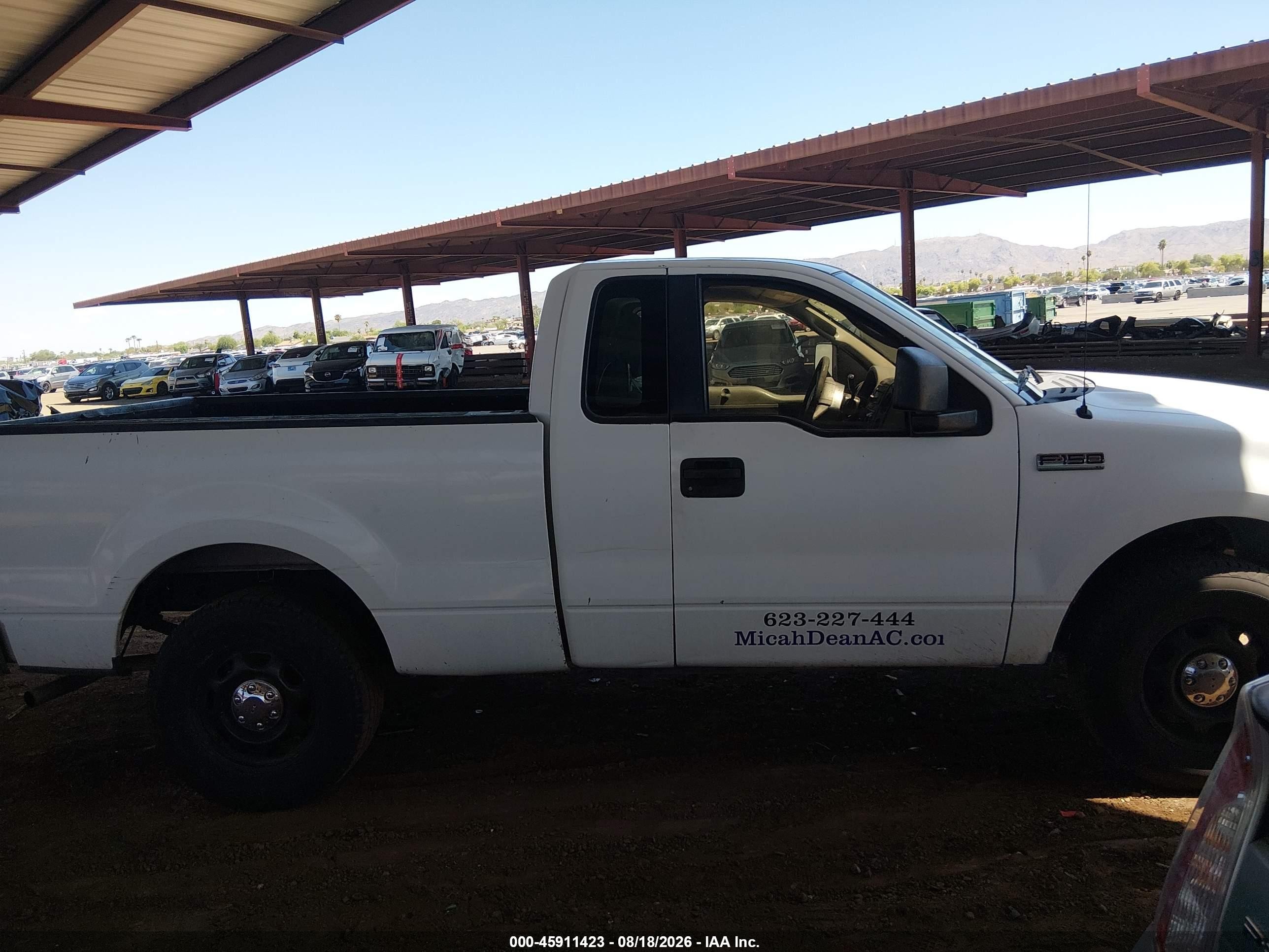 2006 Ford F-150 Stx/xl/xlt White vin: 1FTRF12276NB68403