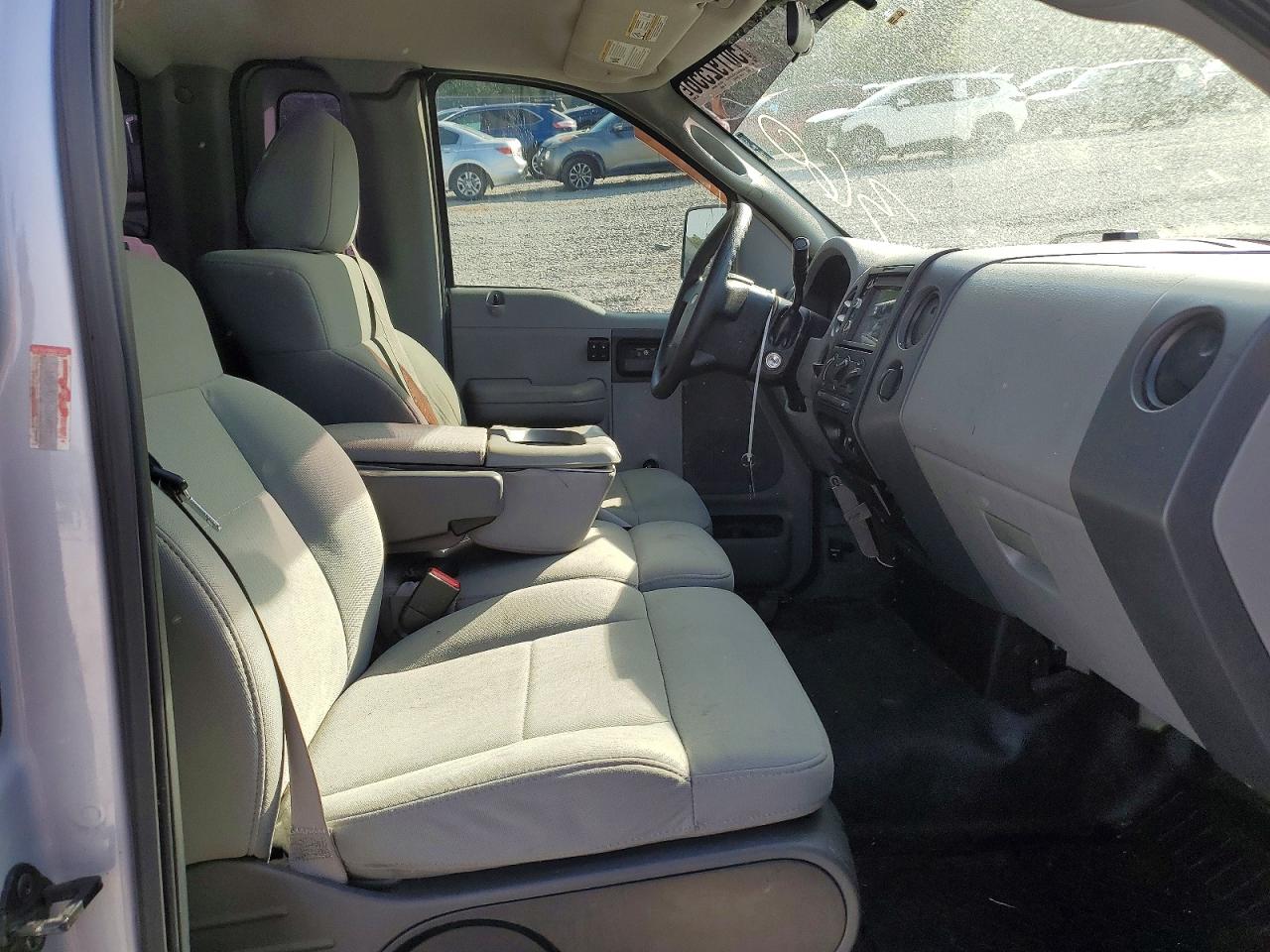 2007 Ford F150 Silver vin: 1FTRF12277NA36338