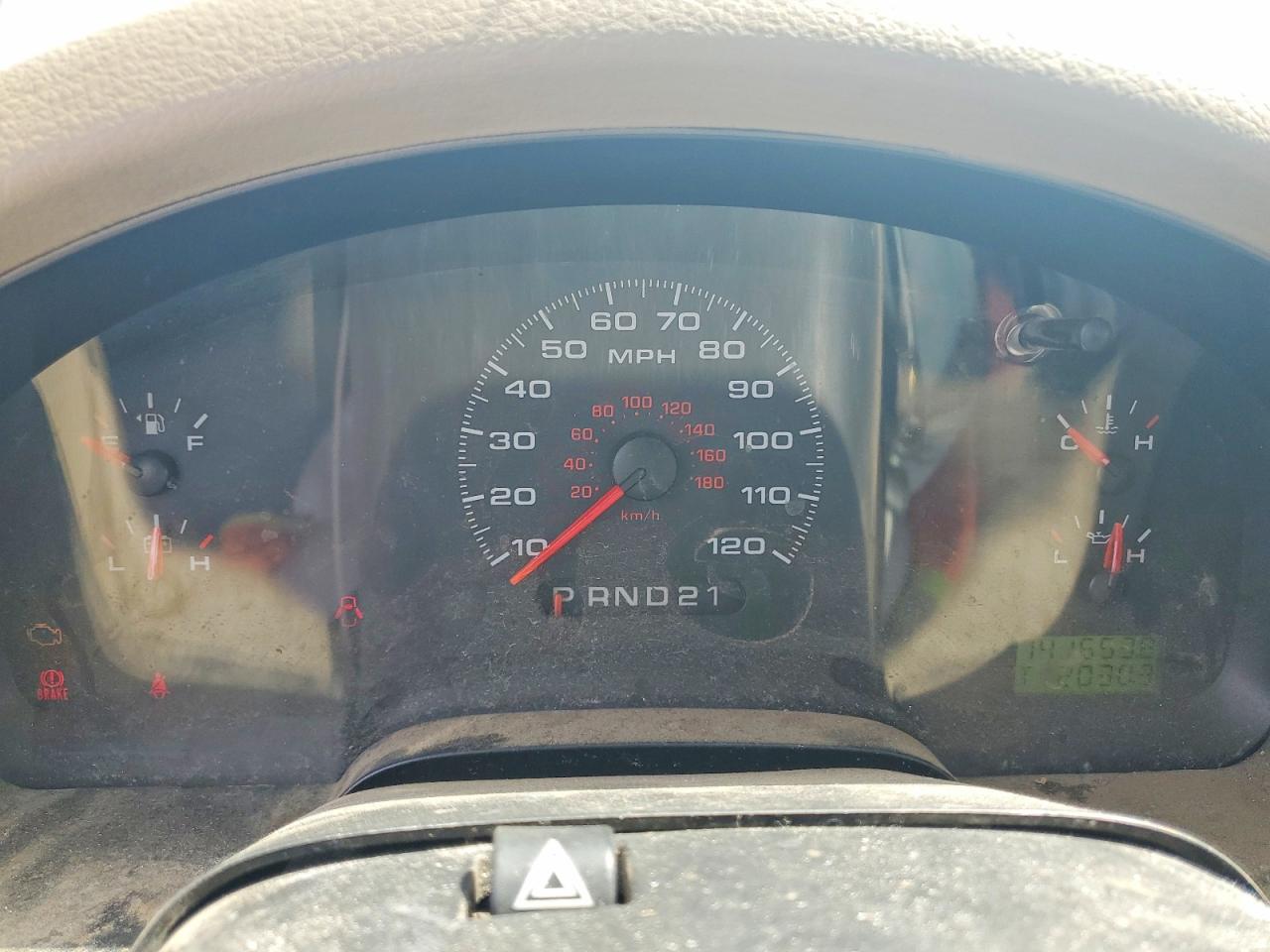 2008 Ford F150 White vin: 1FTRF12278KB70303