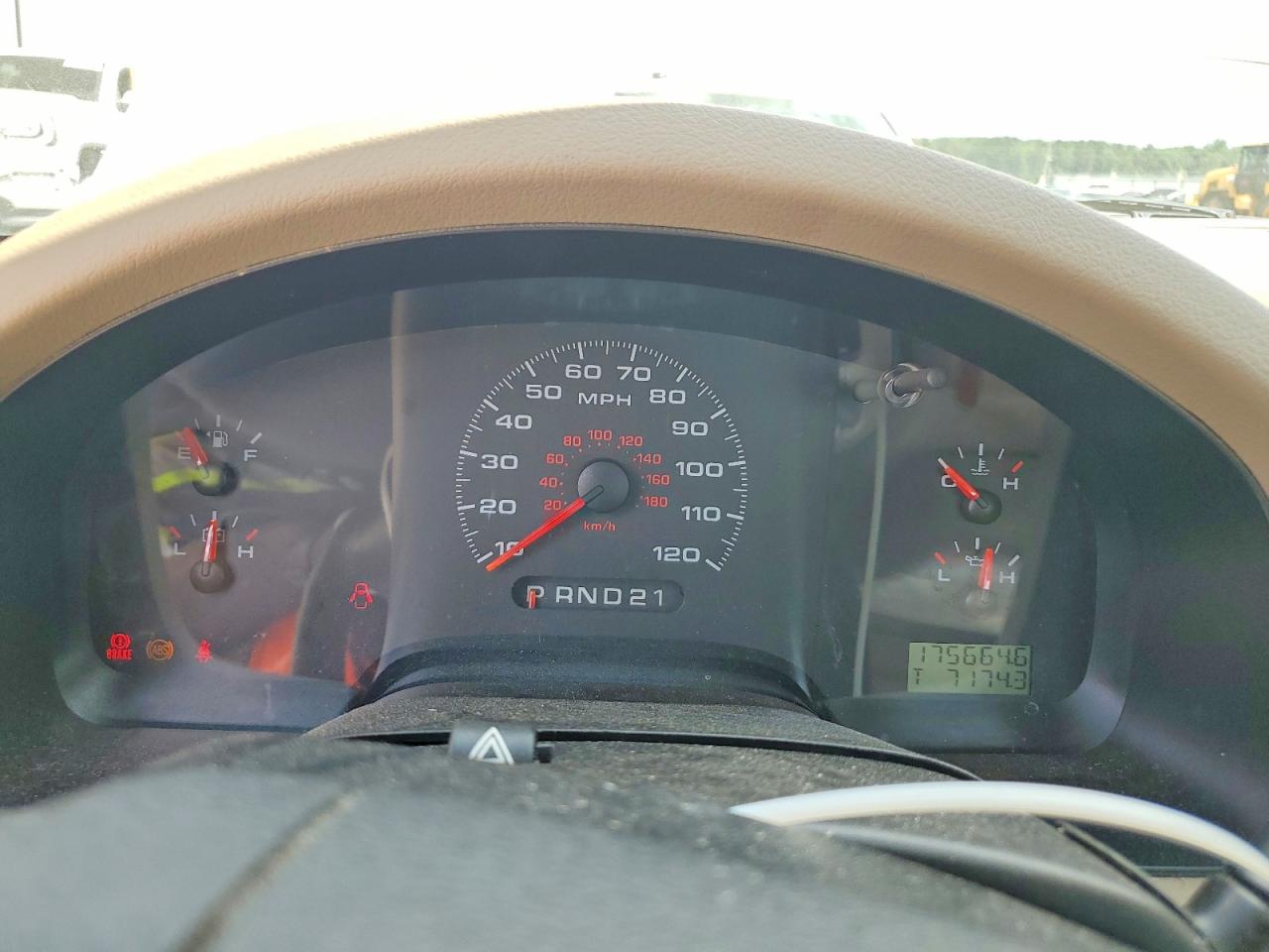 2008 Ford F150 Xl White vin: 1FTRF12278KB80622