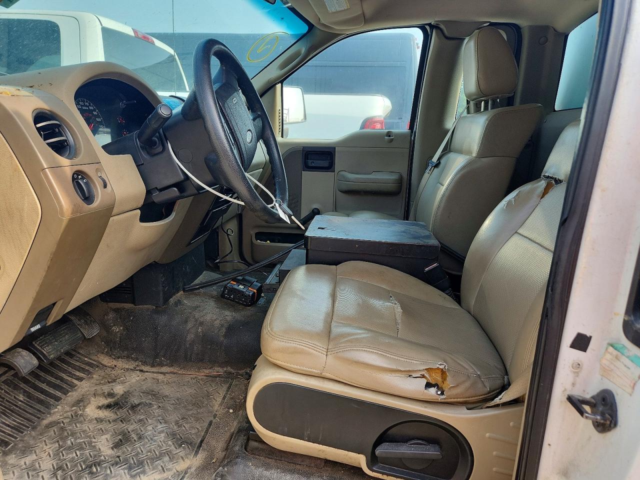 2008 Ford F150 Белый vin: 1FTRF12278KC88156