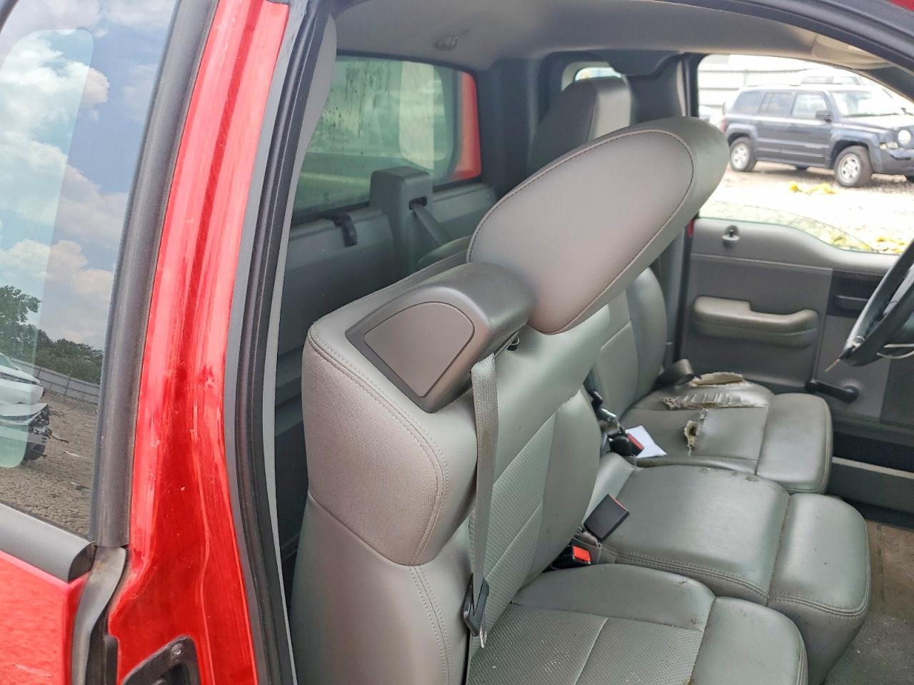 2008 Ford F150 Red vin: 1FTRF12278KF03048