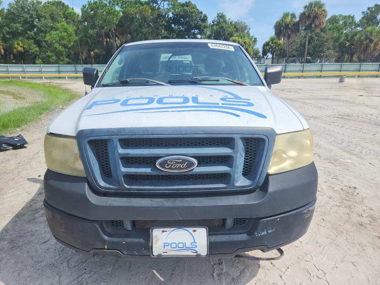 2005 Ford F150 White vin: 1FTRF12285NA94570