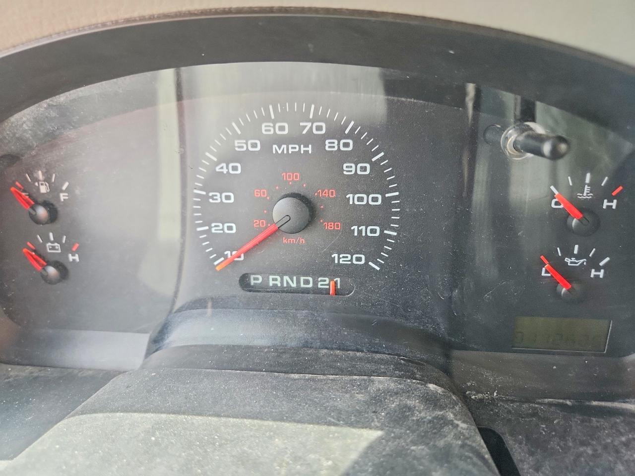 2005 Ford F150 White vin: 1FTRF12285NA94570