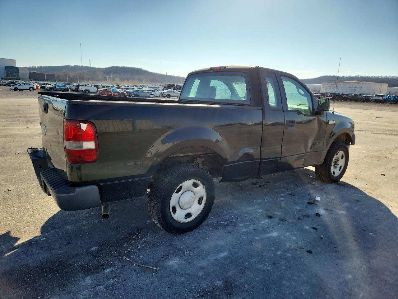 2005 Ford F150 Black vin: 1FTRF12285NB31665