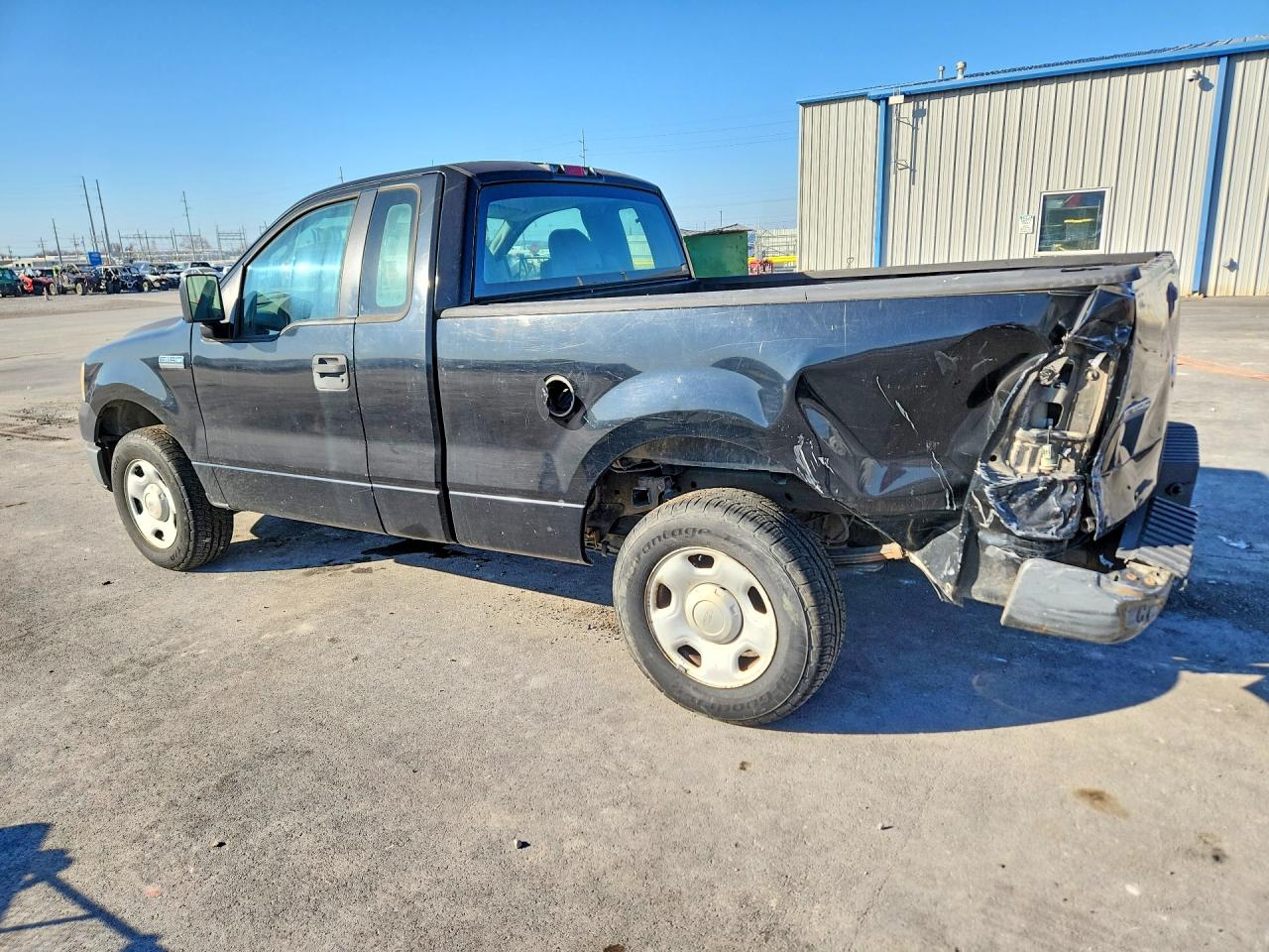 2005 Ford F150 Black vin: 1FTRF12285NB31665