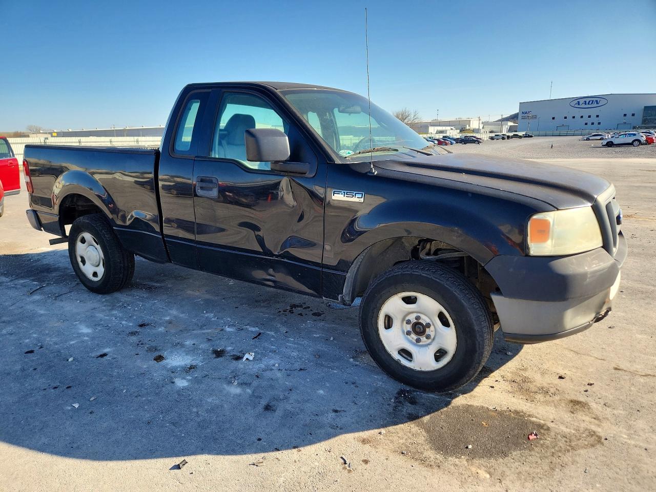 2005 Ford F150 Black vin: 1FTRF12285NB31665