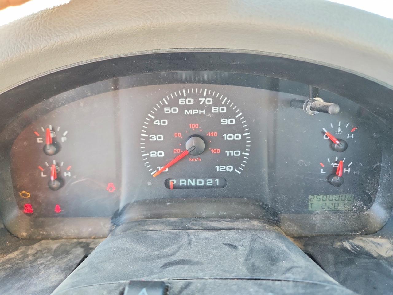 2005 Ford F150 Black vin: 1FTRF12285NB31665