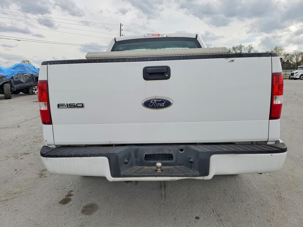 2006 Ford F150 White vin: 1FTRF12286NA82243